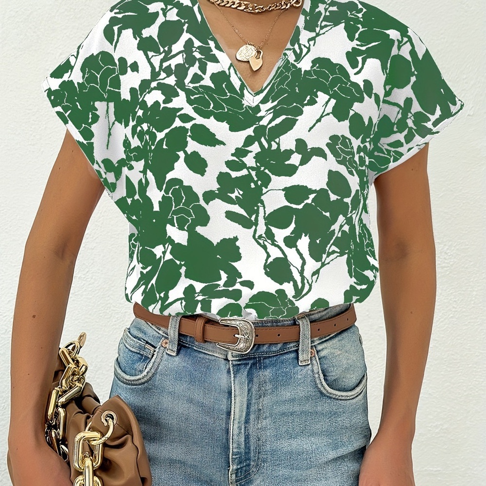 Elegant Green Floral V-Neck Women's Top